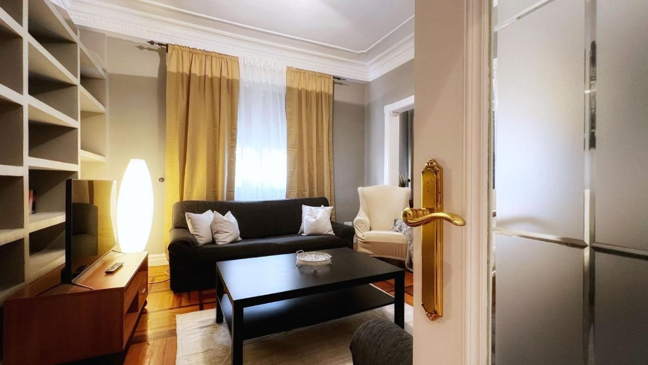 Centrica Y Amplia Vivienda Turistica Con Wifi Apartment Bilbao Exterior photo