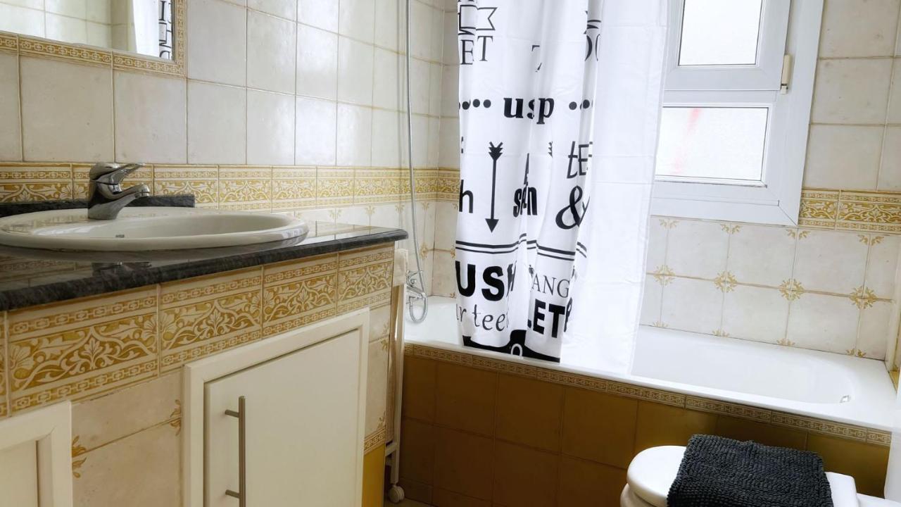 Centrica Y Amplia Vivienda Turistica Con Wifi Apartment Bilbao Exterior photo